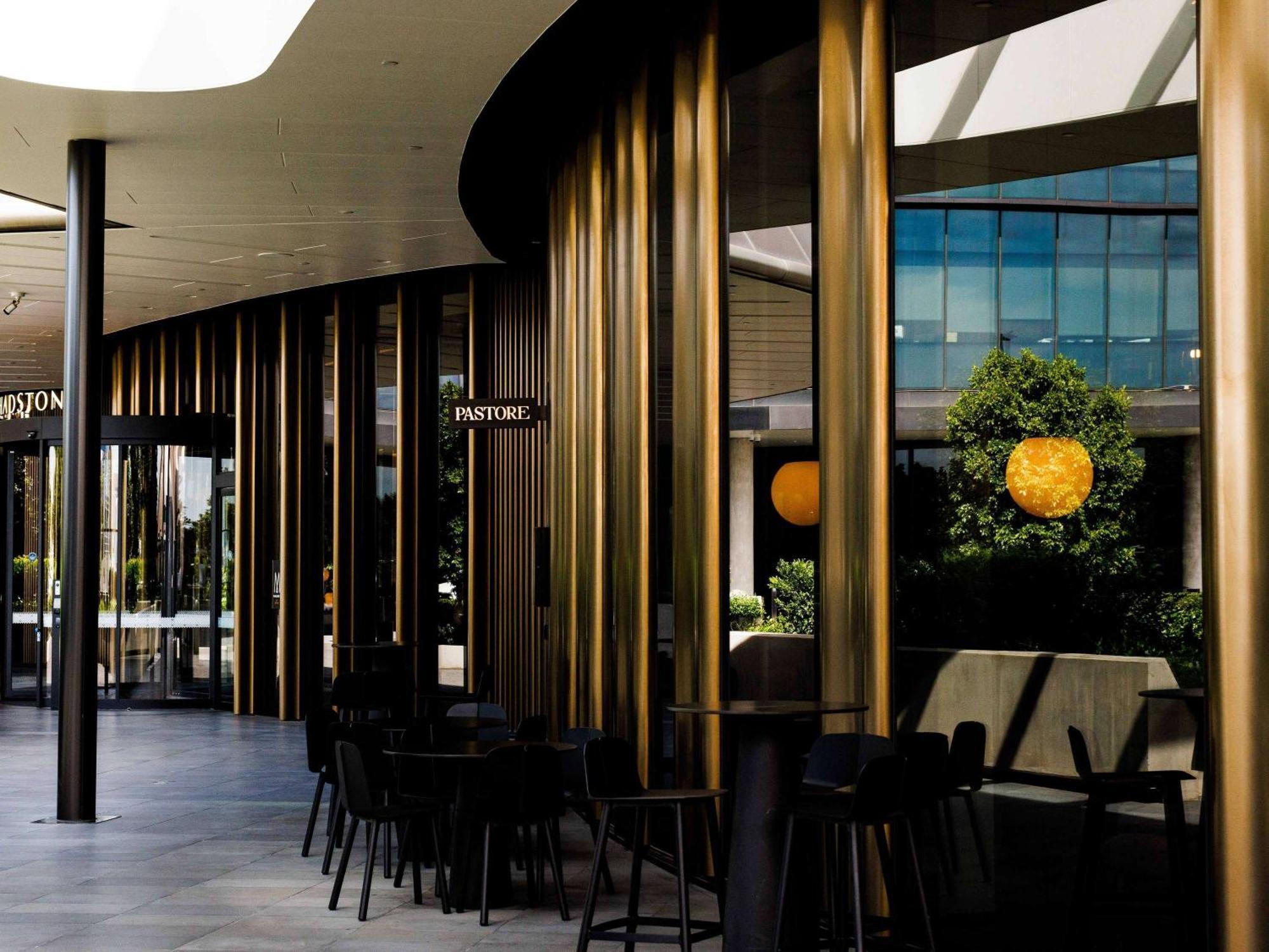 Hotel Chadstone Melbourne Mgallery Collection Екстер'єр фото The interior of Emporium